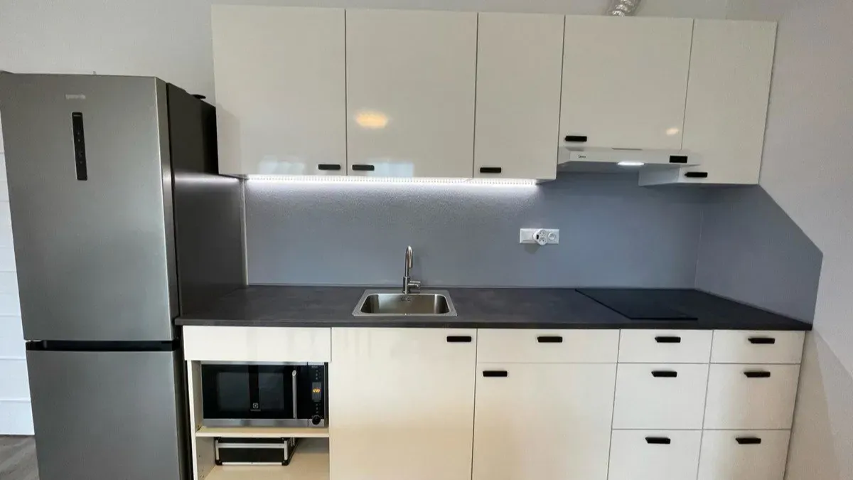 Pronájem bytu · 1+kk · 32 m²