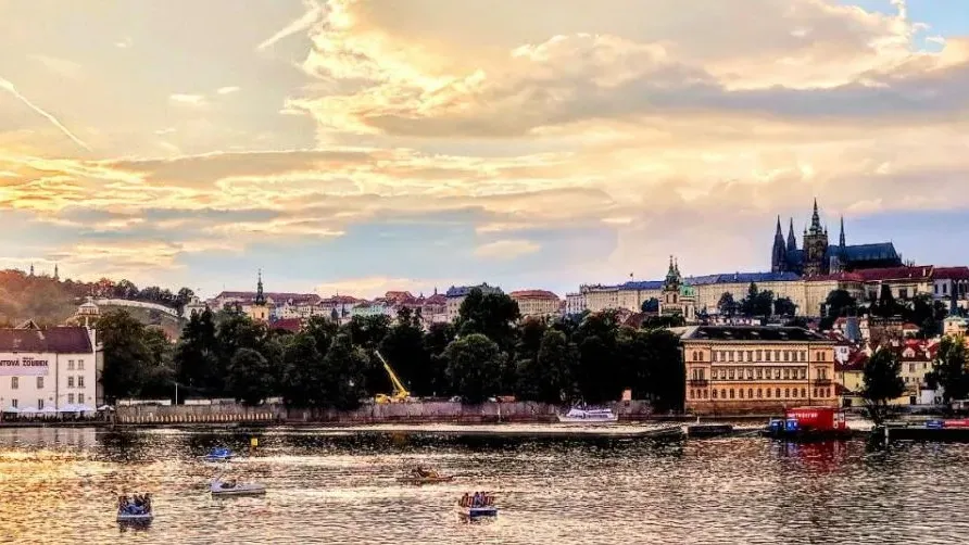 Pronájem bytu 1+1 30 m2